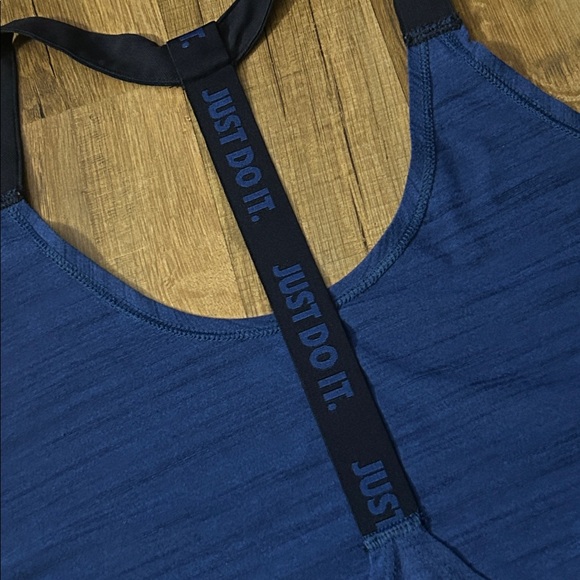 Womens Nike Dri-Fit Racerback Tank Top - Picture 4 of 15